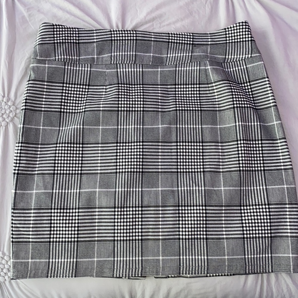 Plaid Penicil Skirt